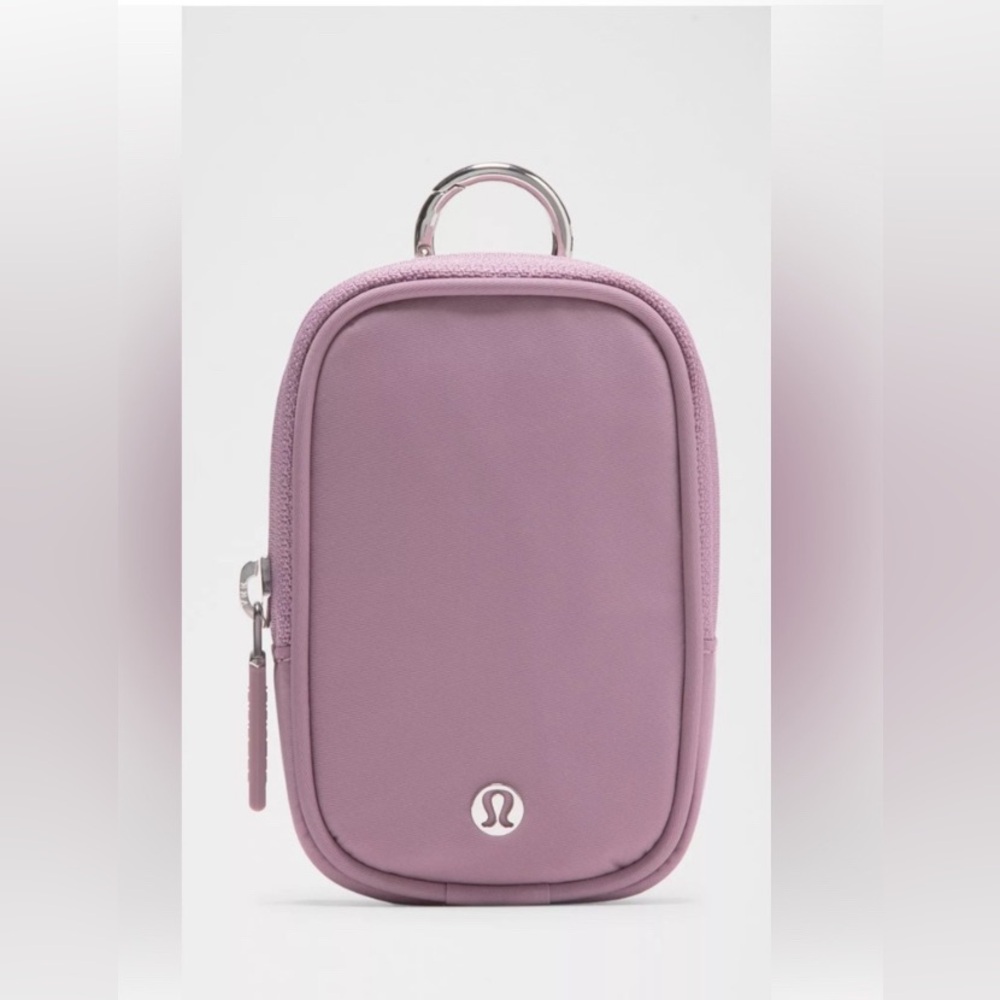 NWT Lululemon Clippable Nano Pouch Lavender Luxe